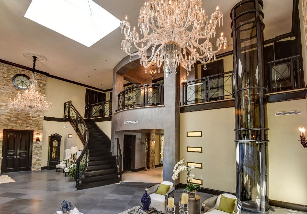 Residential lift — home installation